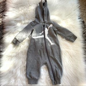 Baby Jordan bodysuit🧡